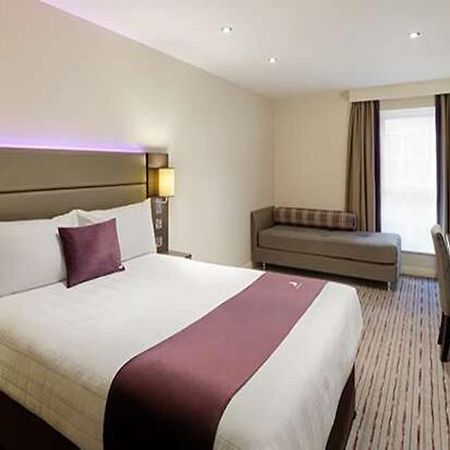Premier Inn Perth City Centre Kültér fotó